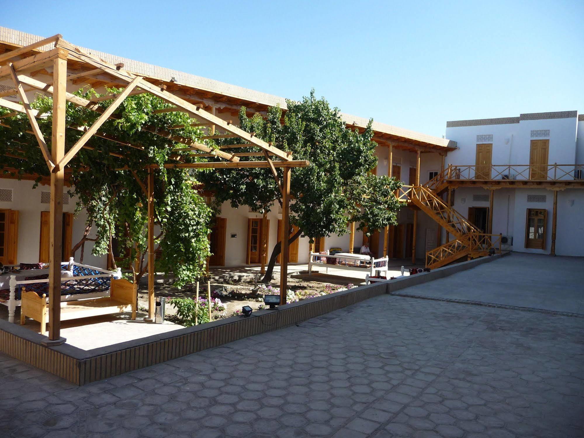 Hovli Poyon Hotel Bukhara Esterno foto