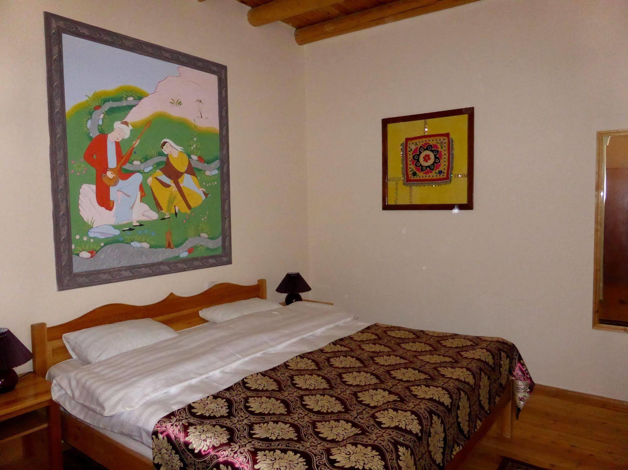 Hovli Poyon Hotel Bukhara Esterno foto