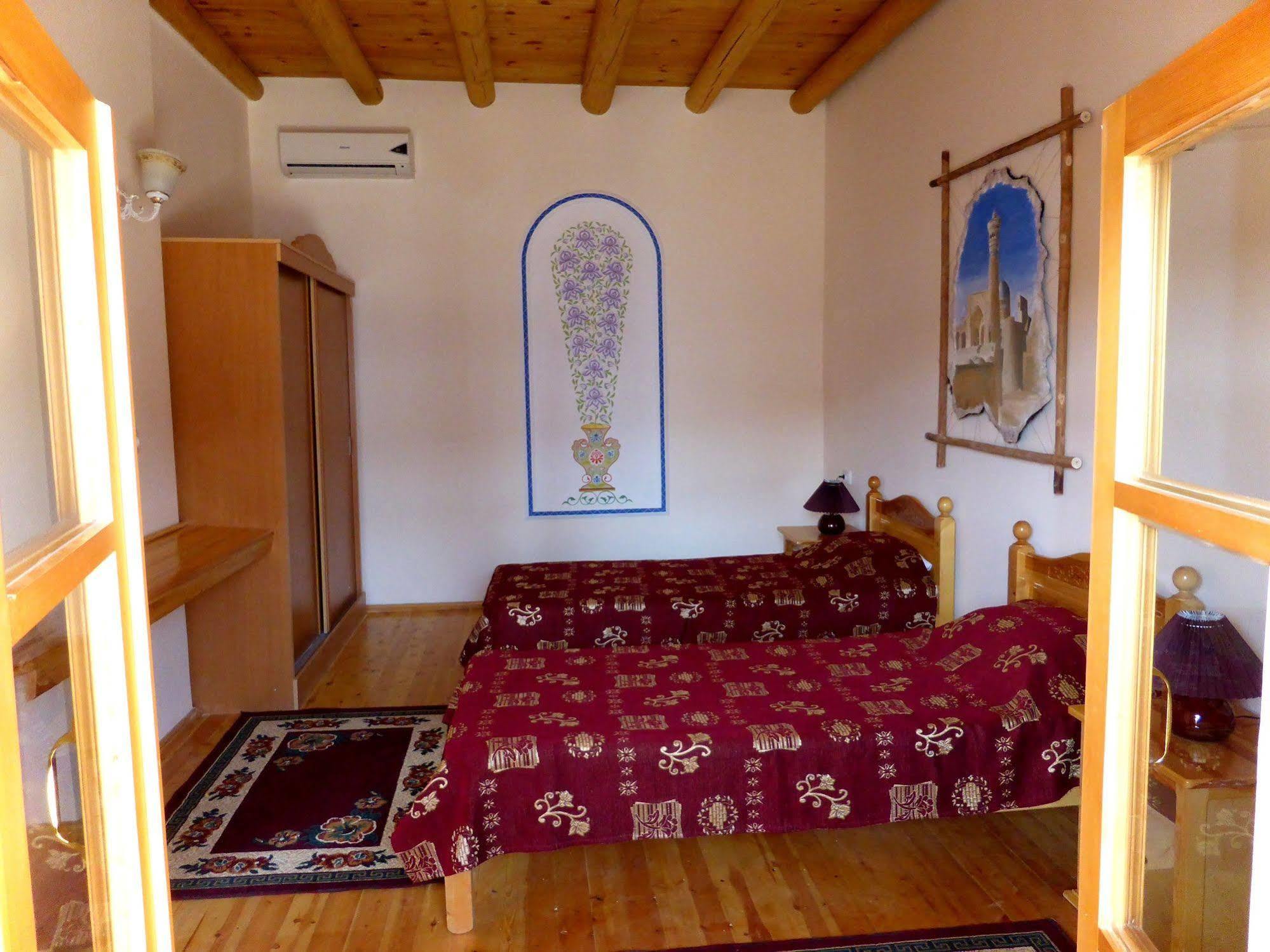 Hovli Poyon Hotel Bukhara Esterno foto