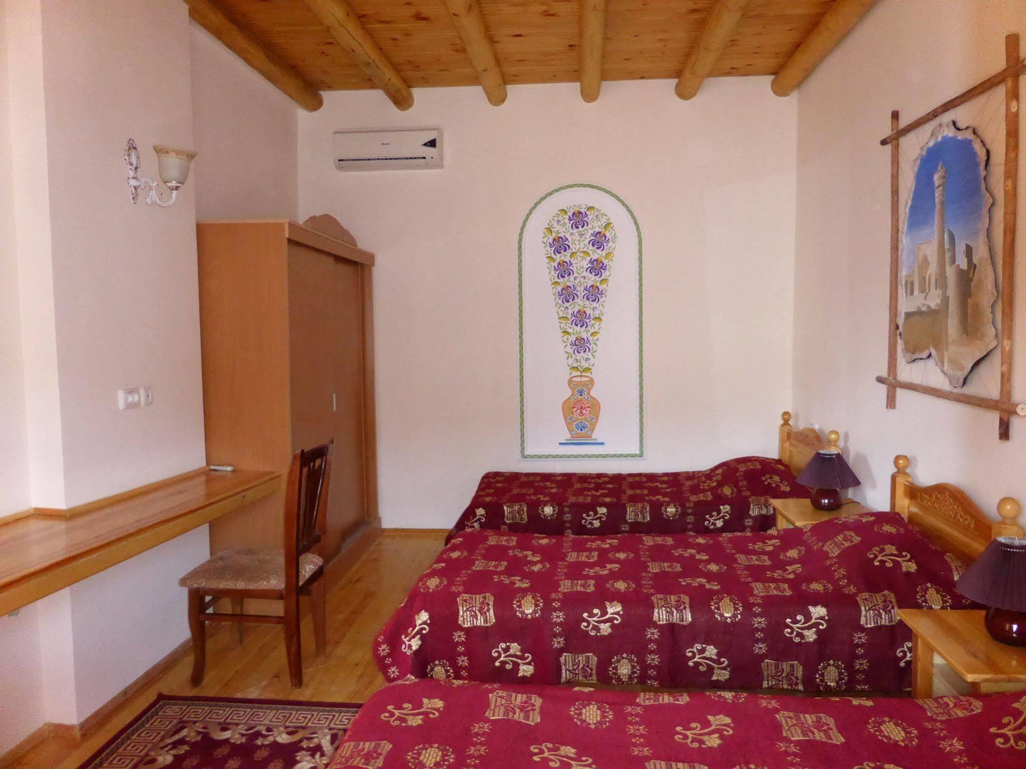 Hovli Poyon Hotel Bukhara Esterno foto