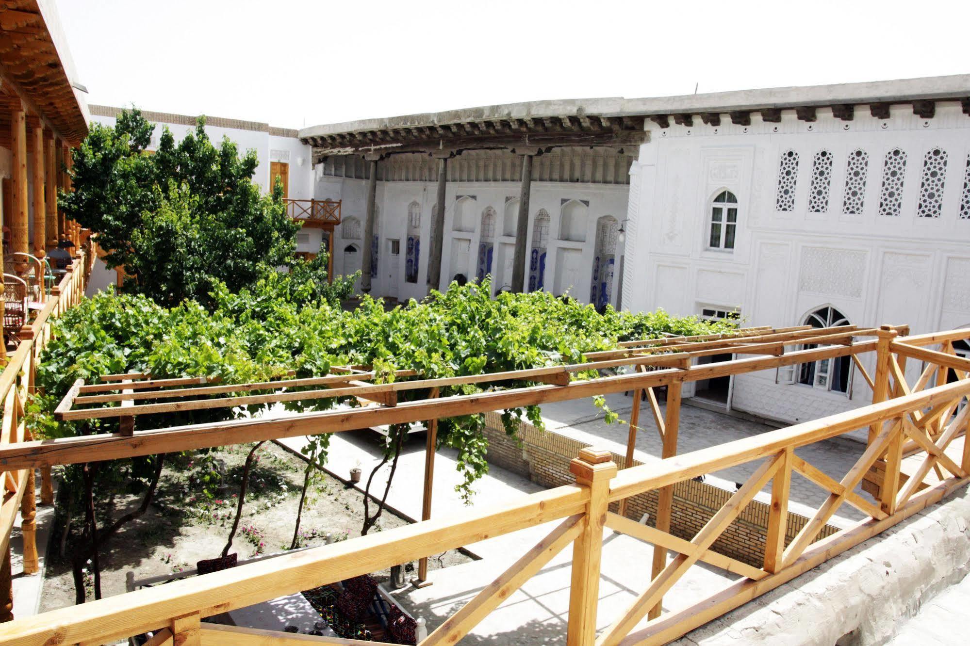 Hovli Poyon Hotel Bukhara Esterno foto